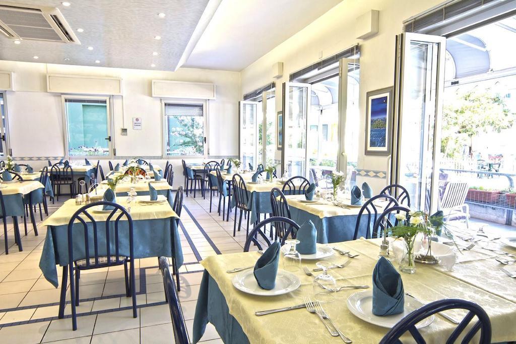 Hotel Vienna Bellaria-Igea Marina Ngoại thất bức ảnh